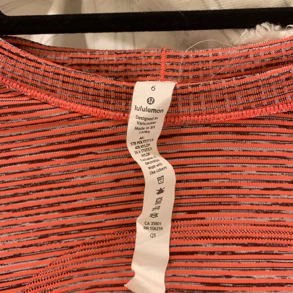 Lululemon Swiftly Tech Long Sleeve Crew (size 6)